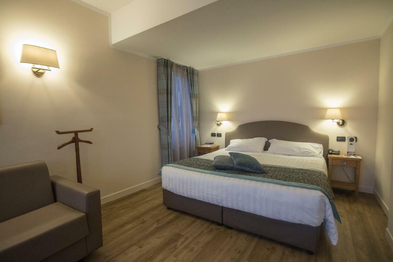 Hotel Sirmione Terme Ngoại thất bức ảnh